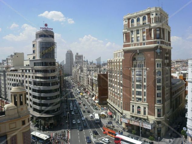 ¿Que por qué hablo tan a menudo de la Gran Vía ? Arquitectura e interiorismo Color (Digital)