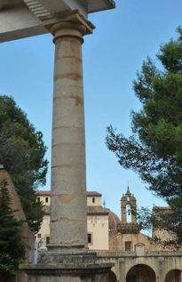 Columna