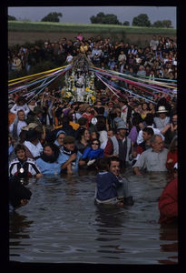 Cruzando el río