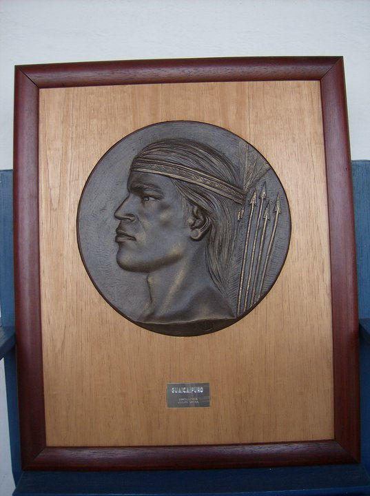 indio guaicaipuro medallon