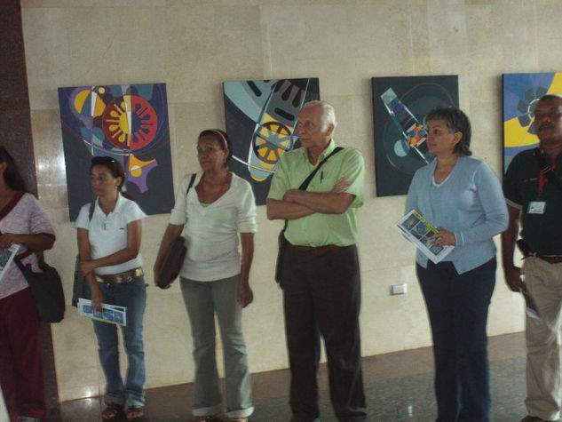 exposicion de plataformas escultor julio vera 