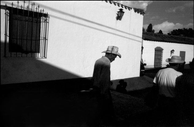 De la serie: Venezuela Cotidiana Photojournalism and Documentary Black and White (Manual)