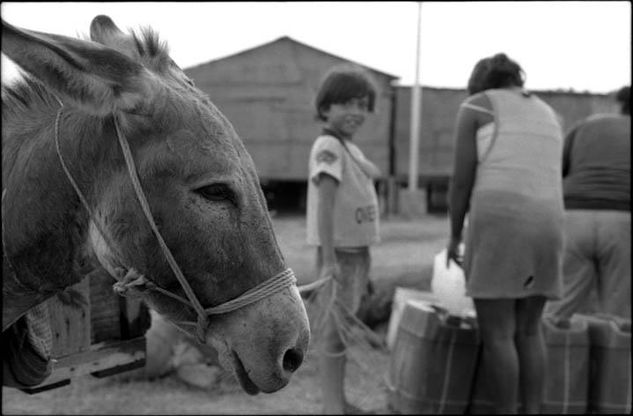 De la serie: Venezuela Cotidiana Fotoperiodismo y documental Blanco y Negro (Química)