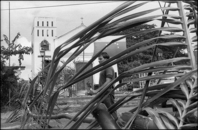 De la serie: Venezuela Cotidiana Photojournalism and Documentary Black and White (Manual)