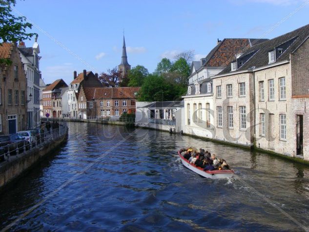 Canal de Brujas Nature Color (Digital)