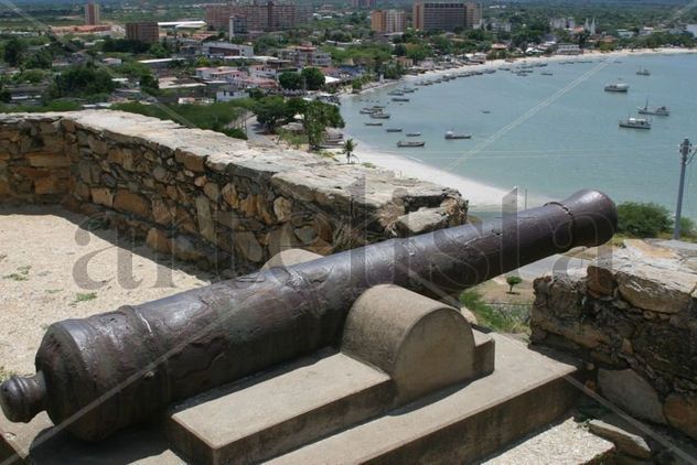 Apuntando desde Juangriego