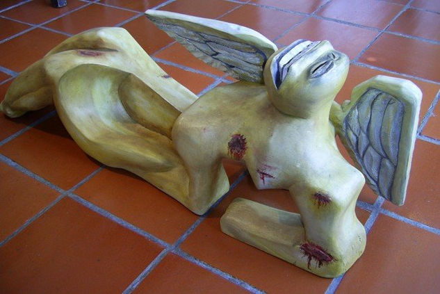 Las Heridas del Angel de la paz Wood Figurative