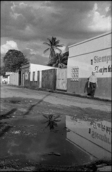 De la serie: Venezuela Cotidiana Photojournalism and Documentary Black and White (Manual)