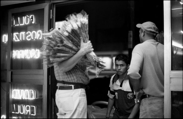 De la serie: Venezuela Cotidiana Photojournalism and Documentary Black and White (Manual)