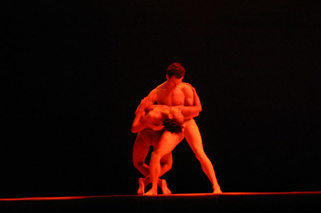 de la serie Festival Internacional de Danza Solos y Duetos 2005