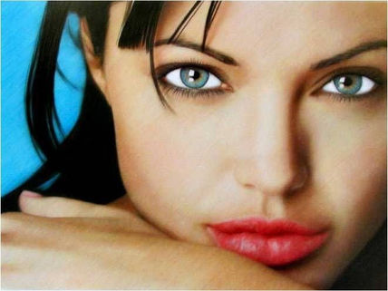 Angelina jolie