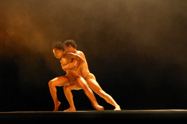 de la serie Festival Internacional de Danza Solos y Duetos 2005