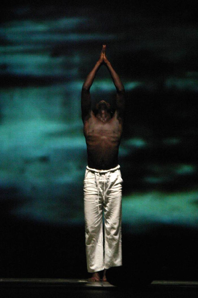 de la serie Festival Internacional de Danza Solos y Duetos 2005