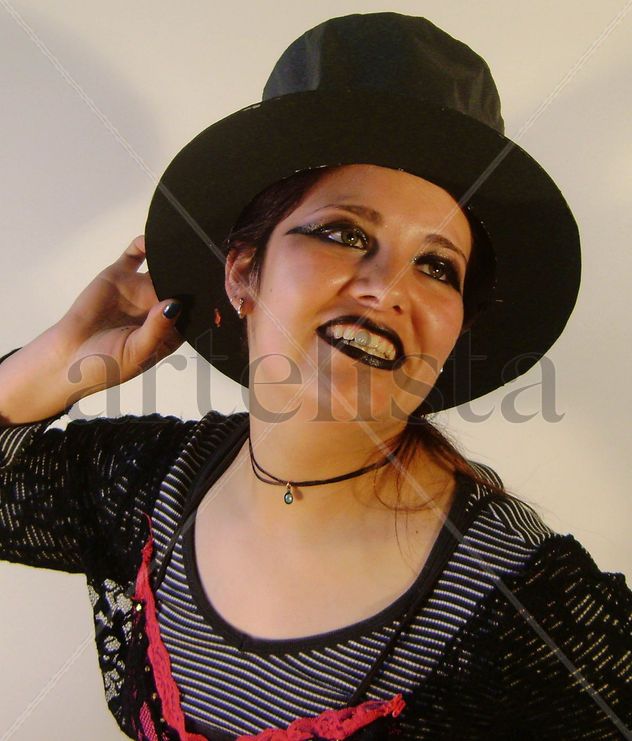 BEATRIZ ESCOBAR