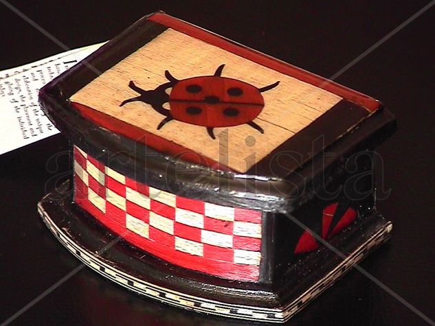 Caja decorativa :lady bug 