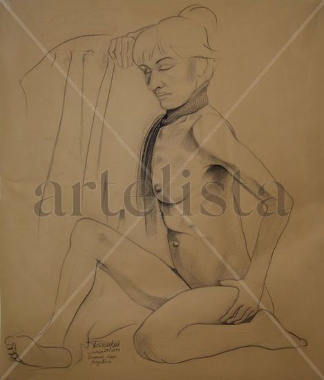 Modelo sentada Charcoal