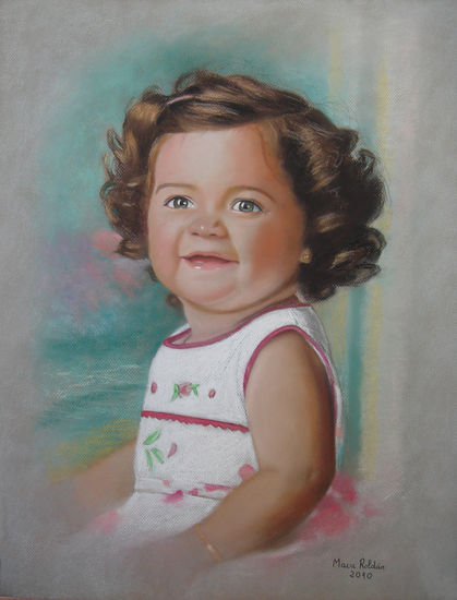 Leyre Pastel Paper Portrait