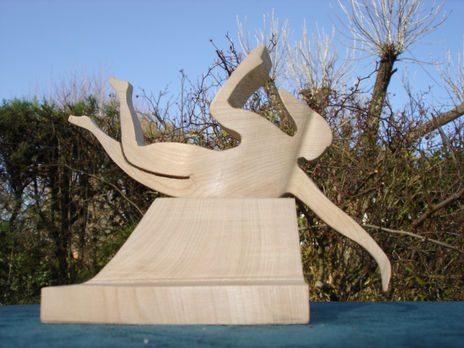 " figura alada 3 "