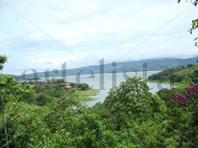 LA LAGUNA DE ARENAL, FOTO DE PICO PIKIN 