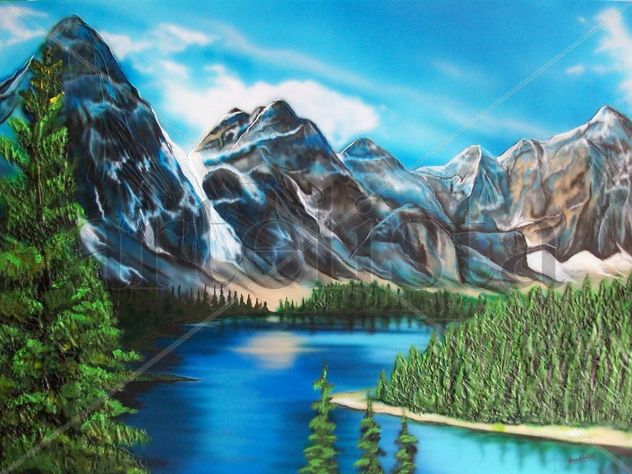 MONTAÑAS Y LAGO