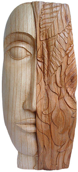 Mujer de los bosques Carving Figurative