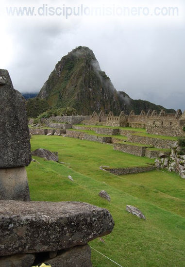 Machu Picchu Viajes Color (Digital)