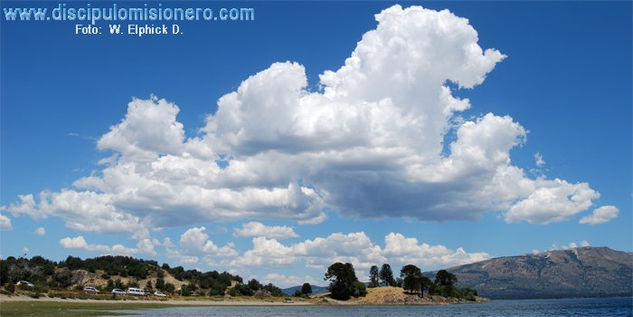 Escuchando a las nubes Nature Color (Digital)