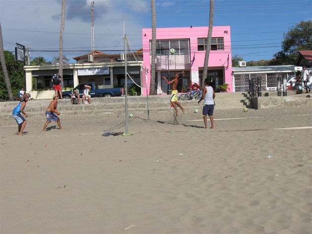 voley ball en la playa
