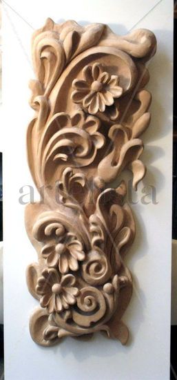 Flores. Relieve ornamental en madera de abedul Wood Figurative