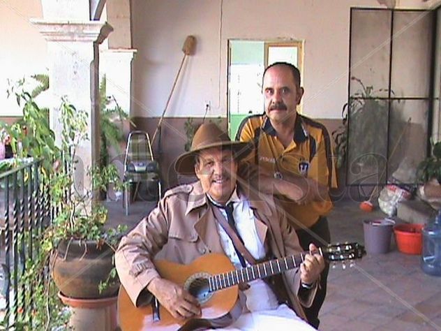 rigo y padre pistolas