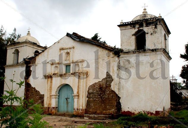 Iglesia en tierra lenca Architecture and Interiorism Color (Digital)