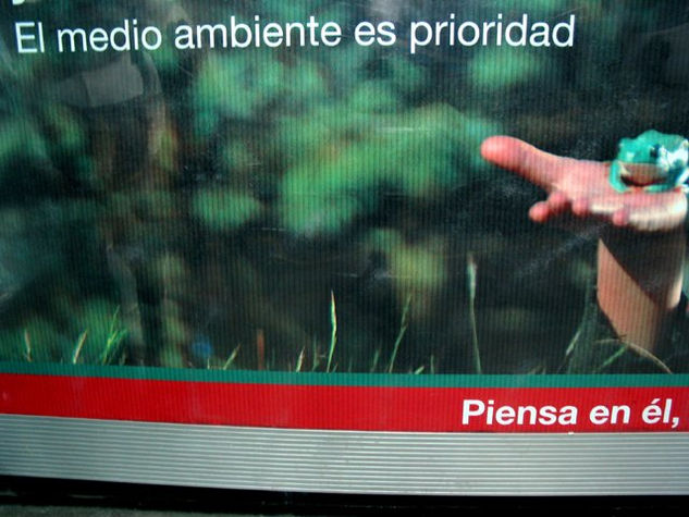 Piensa... El medio ambiente es prioridad... 