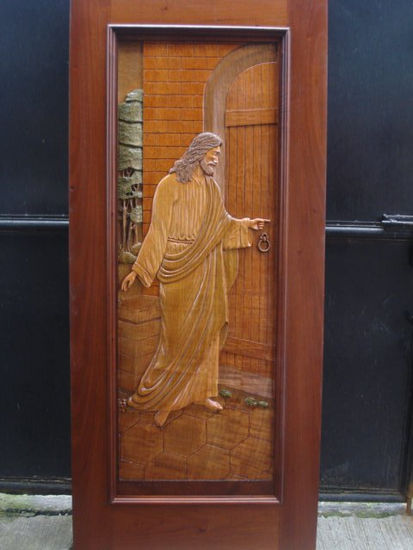 JESUS EL BUEN PASTOR TOCANDO A LA PUERTA. 