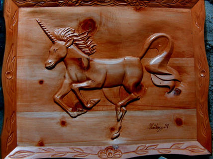 Unicornio de madera