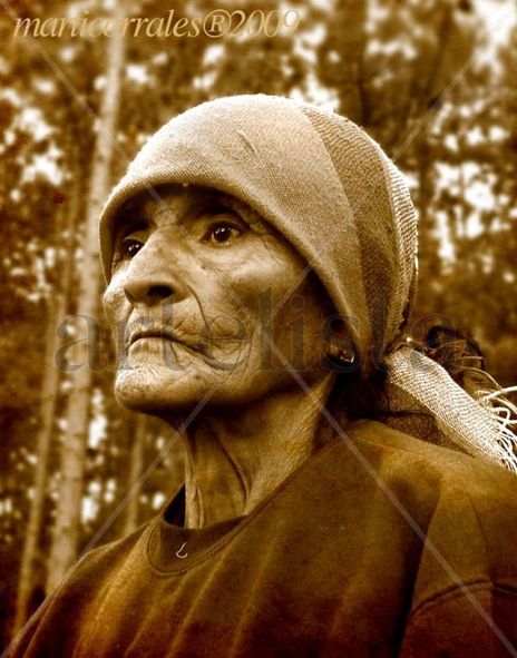 Retrato de mujer lenca