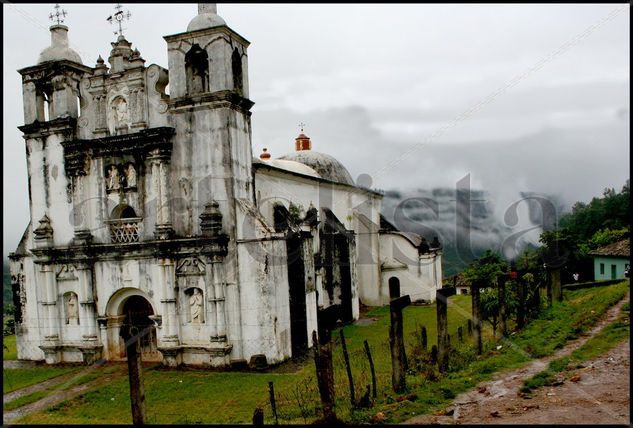 Antigua Iglesia Arquitectura e interiorismo Color (Digital)