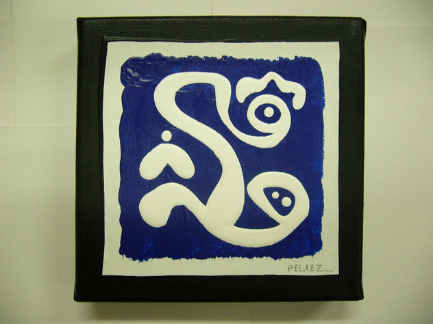 BLANCO SOBRE AZUL MARINO 2