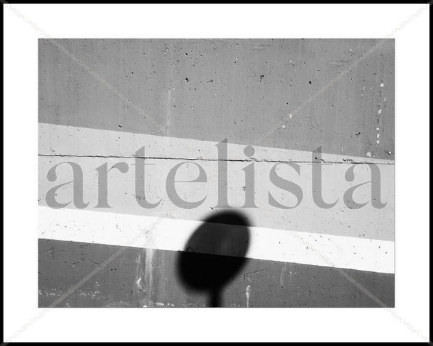 Piruleta baja. Conceptual/Abstracto Blanco y Negro (Digital)