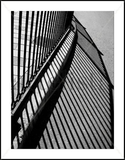 Vallado urbano. Conceptual/Abstracto Blanco y Negro (Digital)