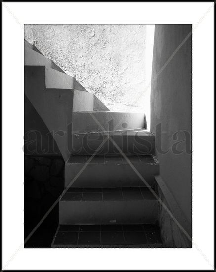 Subida a la suite. Conceptual/Abstracto Blanco y Negro (Digital)