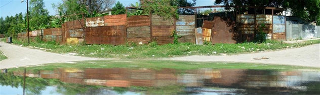 cerca y charco