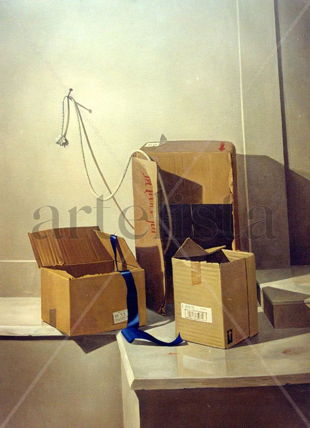 composicion con cajas y cinta azul