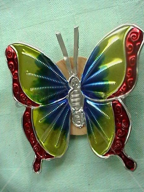 Mariposa en repujado