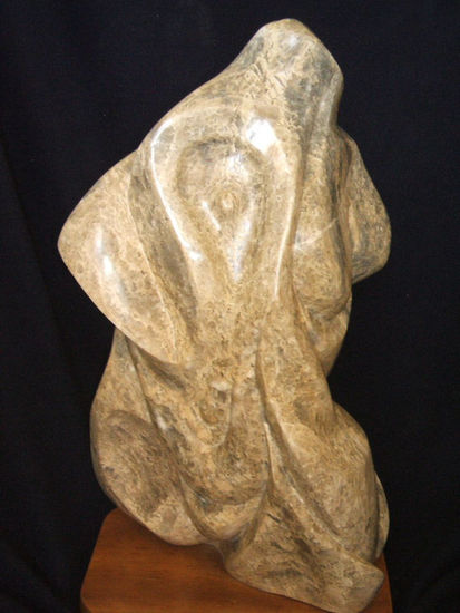 torso001 Otros Figurativa