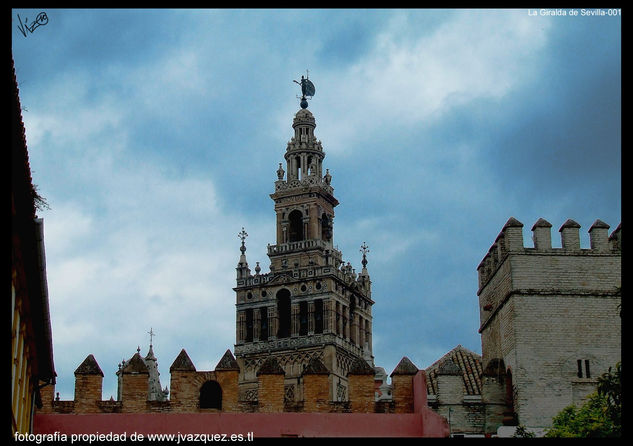 la giralda-001 Viajes Color (Digital)