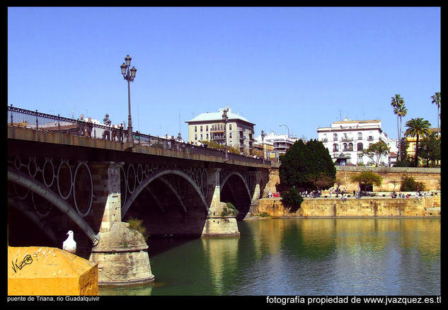 puente de Triana & rio Guadalquivir 