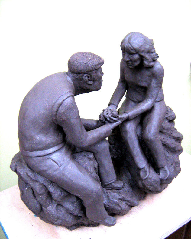 Maqueta escultura gran formato mamá vista 3