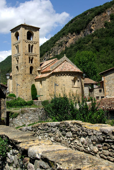 Beget Arquitectura e interiorismo Blanco y Negro (Digital)