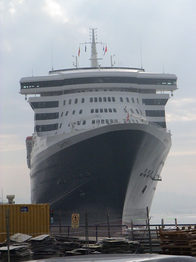 Queen Mary 2