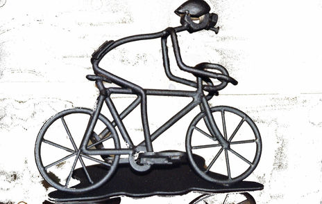 Pedal tras pedal